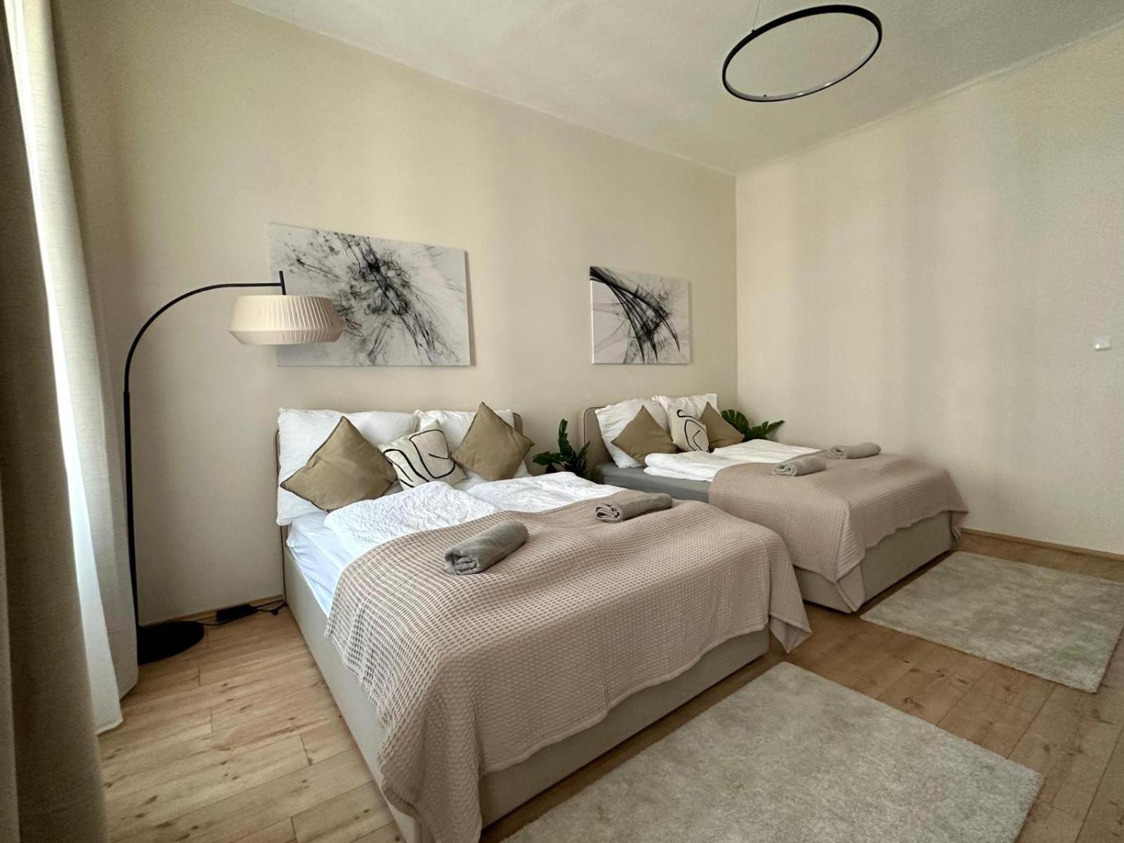 Spacious Apartment, 3 Min To U6 Metro Apartamento Viena