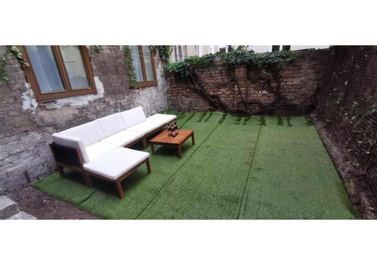 Spacious Apartment, 3 Min To U6 Metro Apartamento *