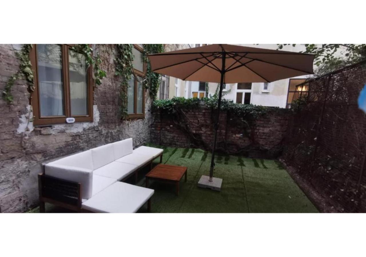Apartamento Spacious Apartment, 3 Min To U6 Metro *