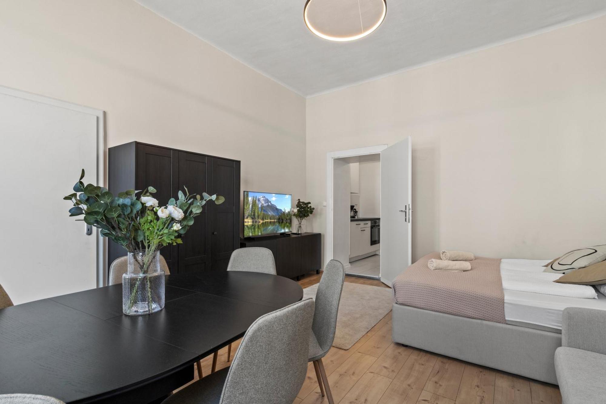 Appartement Spacious Apartment, 3 Min To U6 Metro Vienne