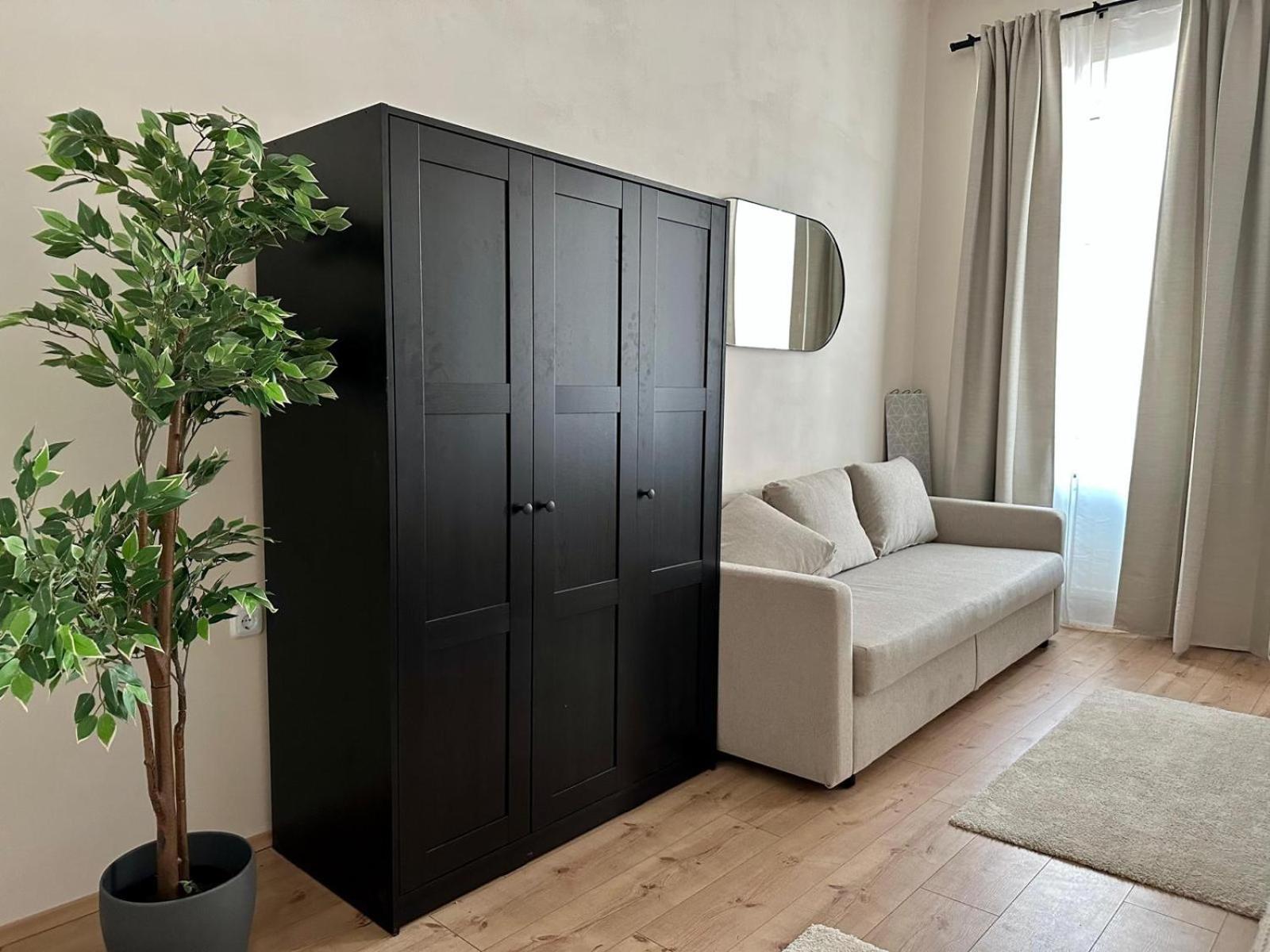 Appartement Spacious Apartment, 3 Min To U6 Metro *