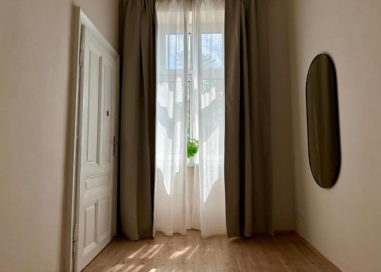 Apartamento Spacious Apartment, 3 Min To U6 Metro Viena